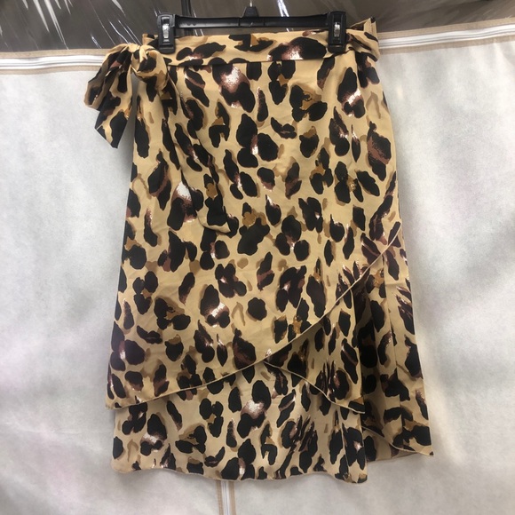 🌸 New Style 🌸 PLUS leopard print wrap skirt - Picture 6 of 11